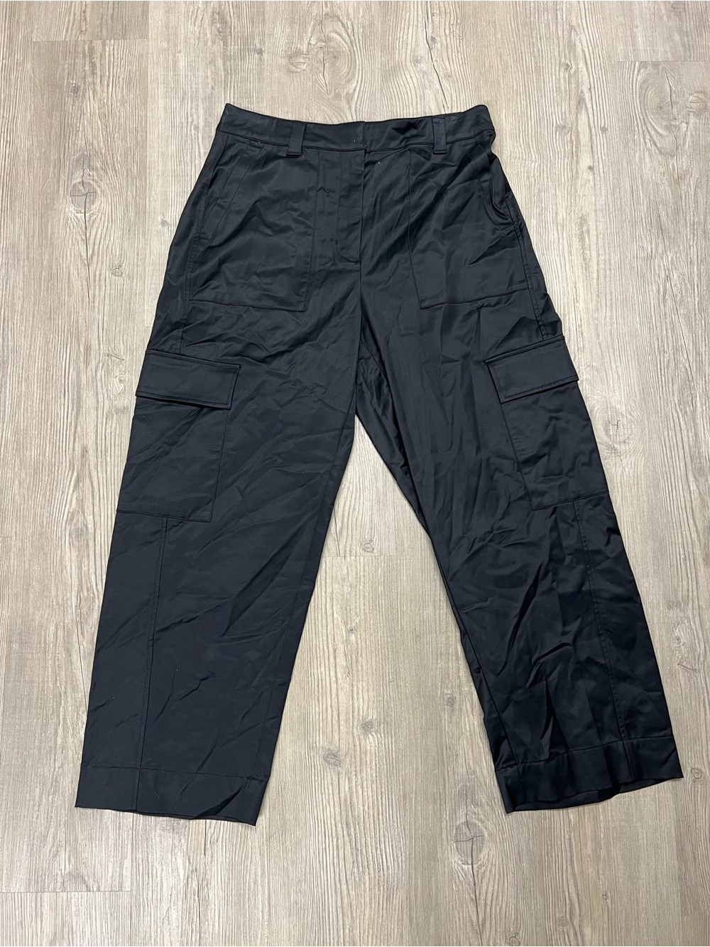 Old Navy Black Cargo Pants Extra High-Rise Wide-Leg Streetwear Women's Size 8